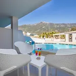 Otel Orka World & Aquapark 4*