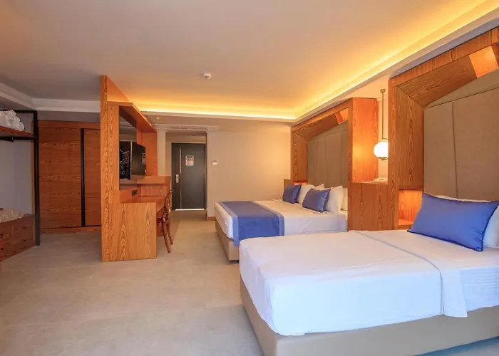 Orka World & Aquapark 4* Oludeniz