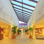 Orka World Hotel&aquapark 4*