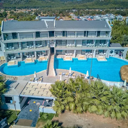 Orka World & Aquapark 4*