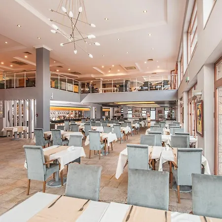 酒店 Orka World & Aquapark