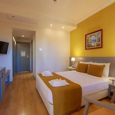 Hotel Orka World & Aquapark 4*